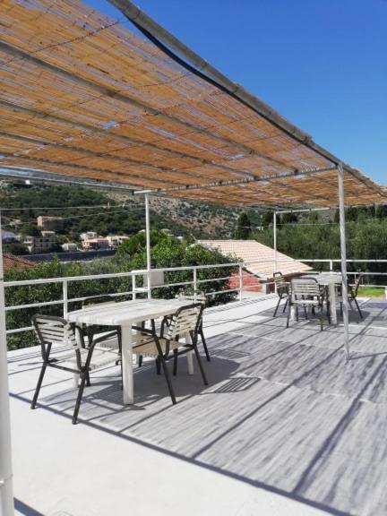 Dimitrakis Apartments Kassiopi Luaran gambar