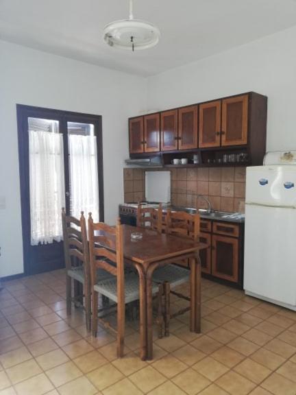 Dimitrakis Apartments Kassiopi Luaran gambar